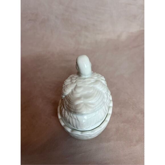 Vintage White Ceramic Duck Hen on Nest - Picture 4 of 8